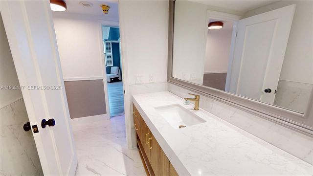 1800 NE 114th St 1705, Miami, FL 33181