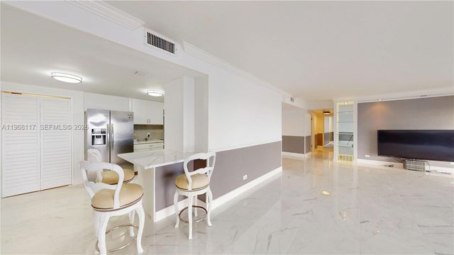 1800 NE 114th St 1705, Miami, FL 33181