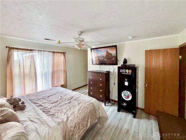 943 Pheasant Run Drive, Trenton, OH 45067