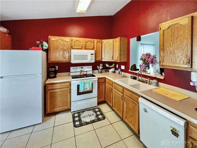 943 Pheasant Run Drive, Trenton, OH 45067