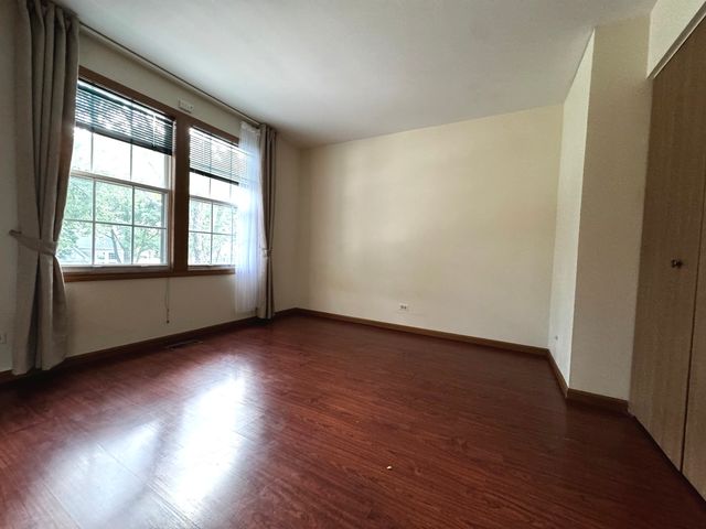 1404 W Sapphire Drive 1404, Hoffman Estates, IL 60192