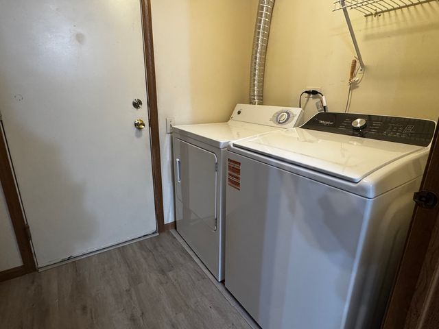 1404 W Sapphire Drive 1404, Hoffman Estates, IL 60192