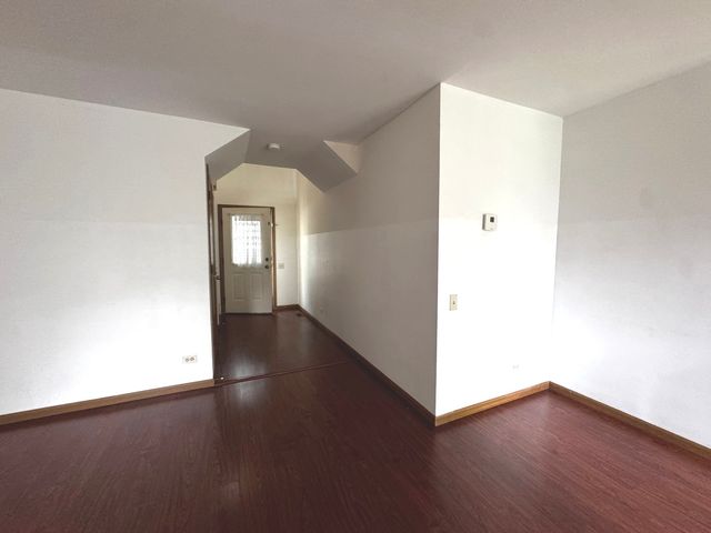 1404 W Sapphire Drive 1404, Hoffman Estates, IL 60192