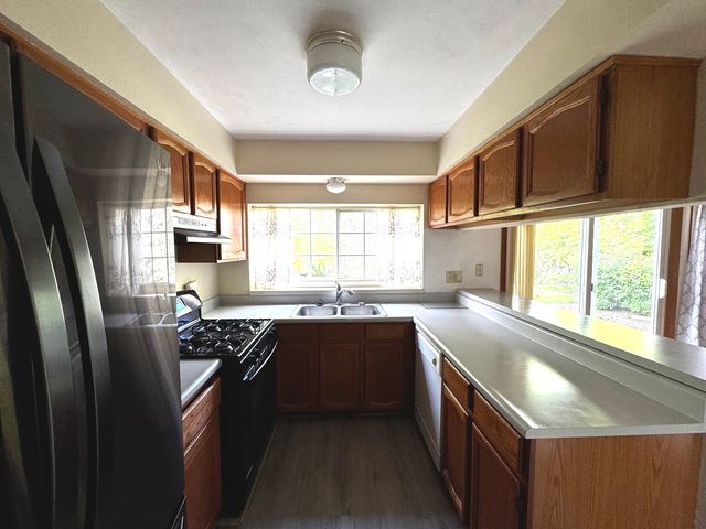1404 W Sapphire Drive 1404, Hoffman Estates, IL 60192