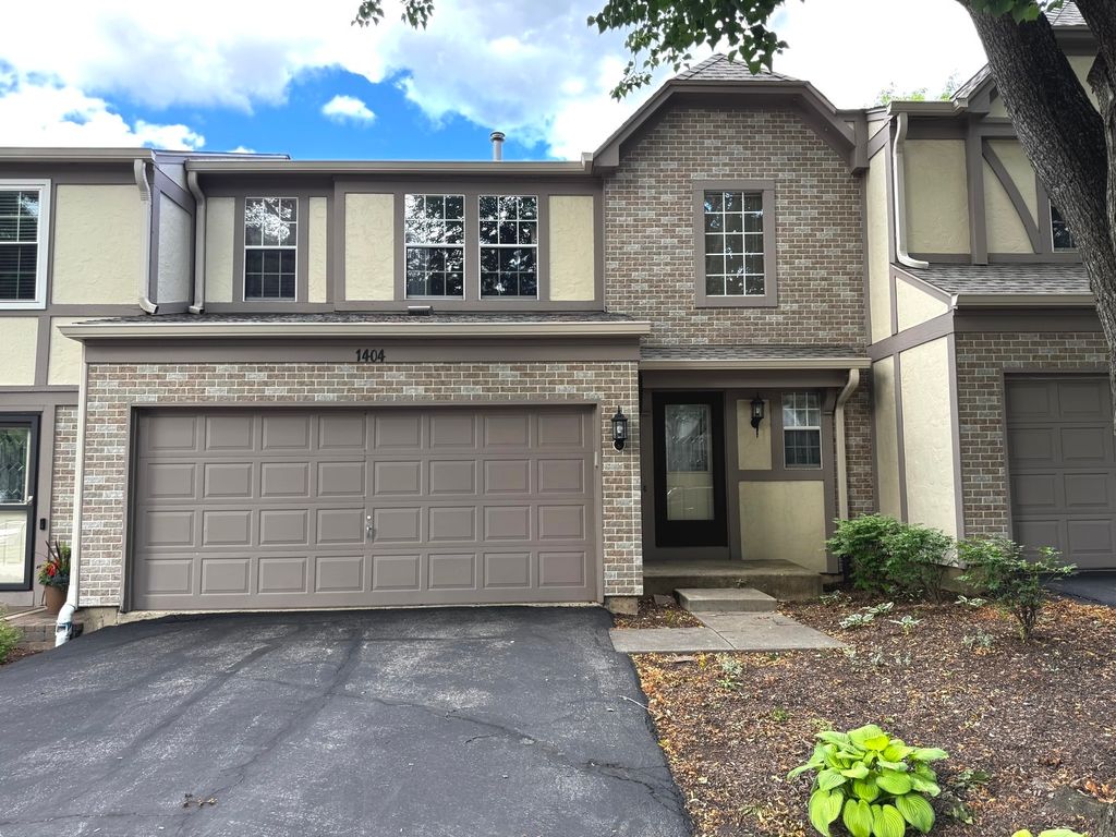 1404 W Sapphire Drive 1404, Hoffman Estates, IL 60192
