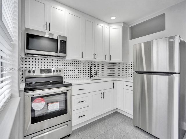 951 SW 30th St 1-2, Fort Lauderdale, FL 33315
