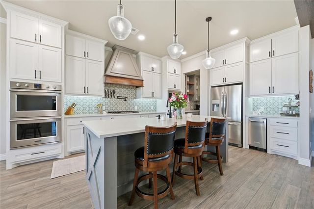 13700 Timber Ridge Estates Boulevard, Yukon, OK 73099