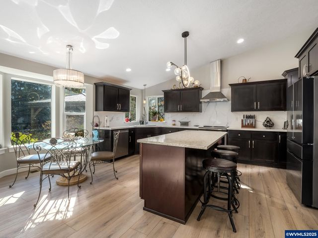 17200 NE Slope Ln, Newberg, OR 97132