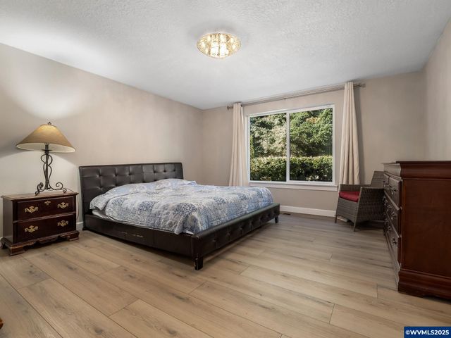 17200 NE Slope Ln, Newberg, OR 97132