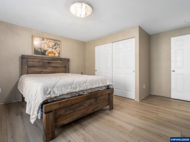 17200 NE Slope Ln, Newberg, OR 97132