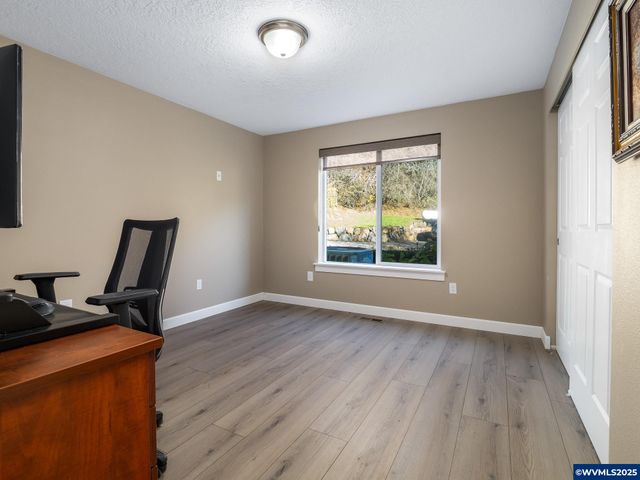 17200 NE Slope Ln, Newberg, OR 97132