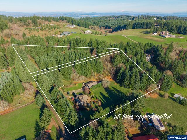 17200 NE Slope Ln, Newberg, OR 97132