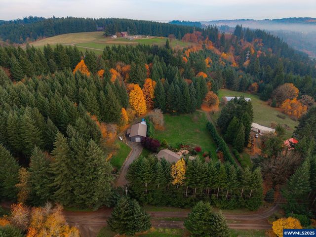 17200 NE Slope Ln, Newberg, OR 97132