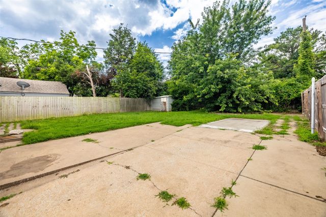 1332 S Knoxville Avenue, Tulsa, OK 74112