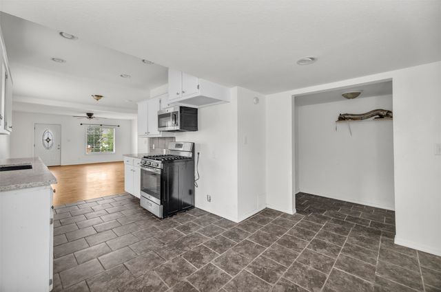 1332 S Knoxville Avenue, Tulsa, OK 74112