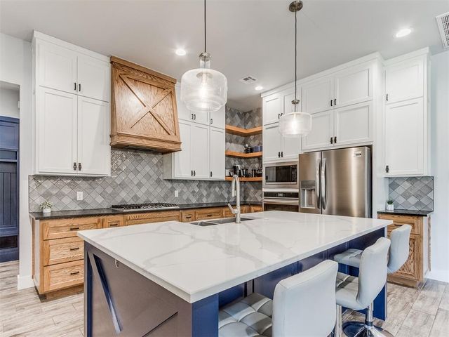 9308 NW 84th Terrace, Yukon, OK 73099