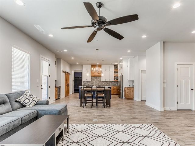 9308 NW 84th Terrace, Yukon, OK 73099