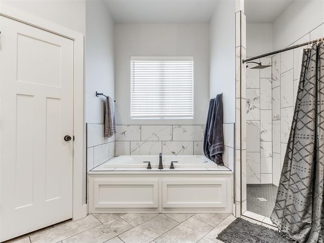 9308 NW 84th Terrace, Yukon, OK 73099