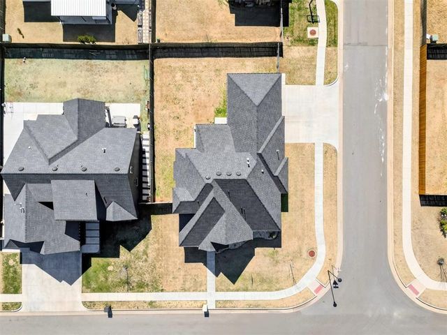 9308 NW 84th Terrace, Yukon, OK 73099