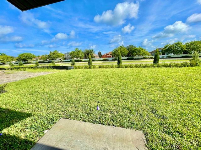 869 ANCHOR BEND DRIVE, Ruskin, FL 33570