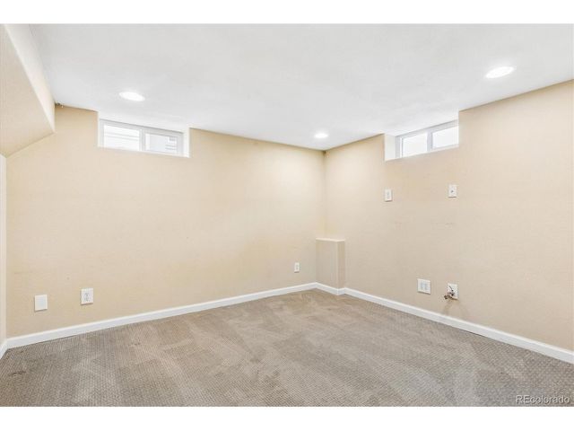 1718 Newport St, Denver, CO 80220