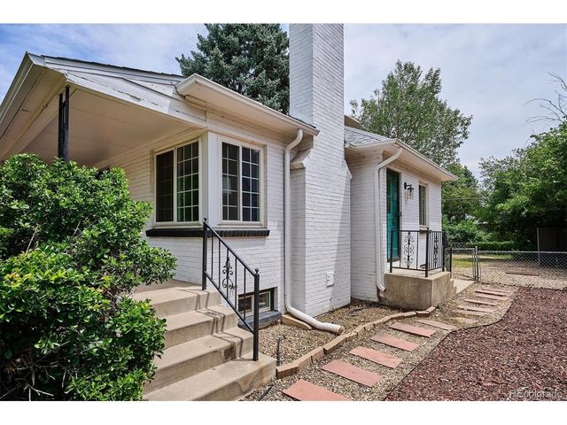 1718 Newport St, Denver, CO 80220