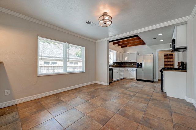 817 Eleanor Street, Houston, TX 77009
