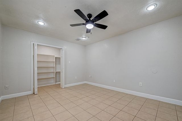 817 Eleanor Street, Houston, TX 77009