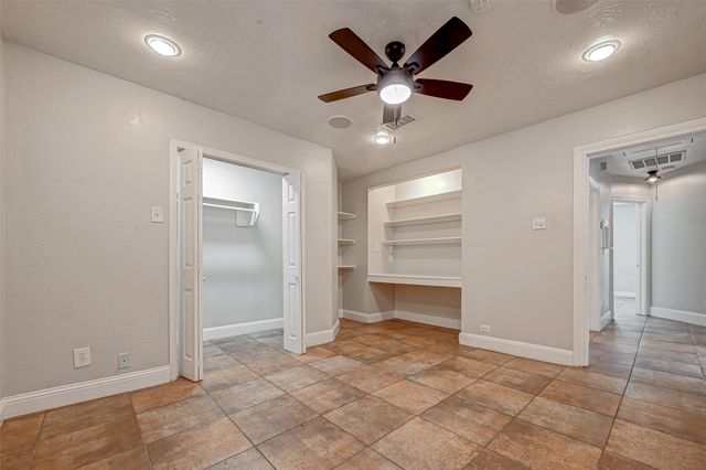 817 Eleanor Street, Houston, TX 77009