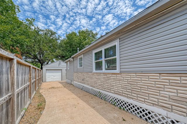 817 Eleanor Street, Houston, TX 77009