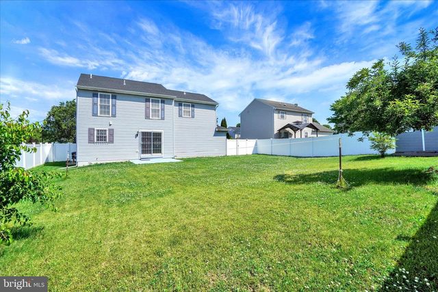 80 JEWEL DR, York, PA 17404