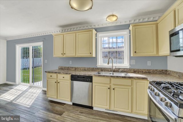 80 JEWEL DR, York, PA 17404