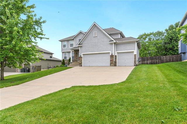 1354 Granite Street, Lansing, KS 66043