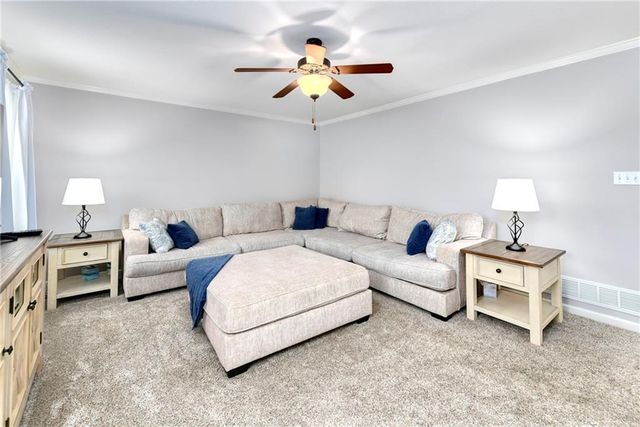 1354 Granite Street, Lansing, KS 66043
