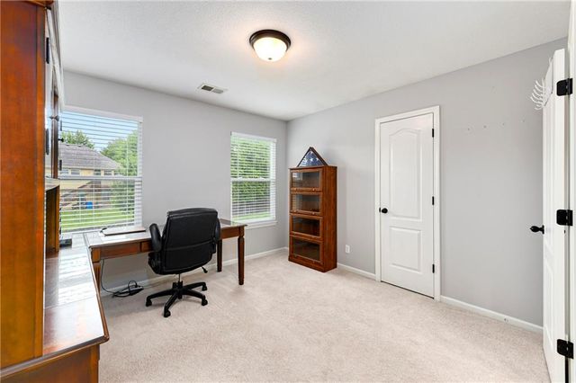 1354 Granite Street, Lansing, KS 66043