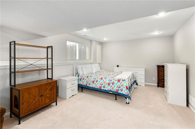 1354 Granite Street, Lansing, KS 66043