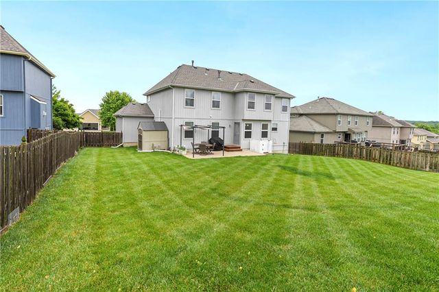1354 Granite Street, Lansing, KS 66043