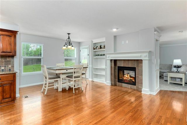 1354 Granite Street, Lansing, KS 66043