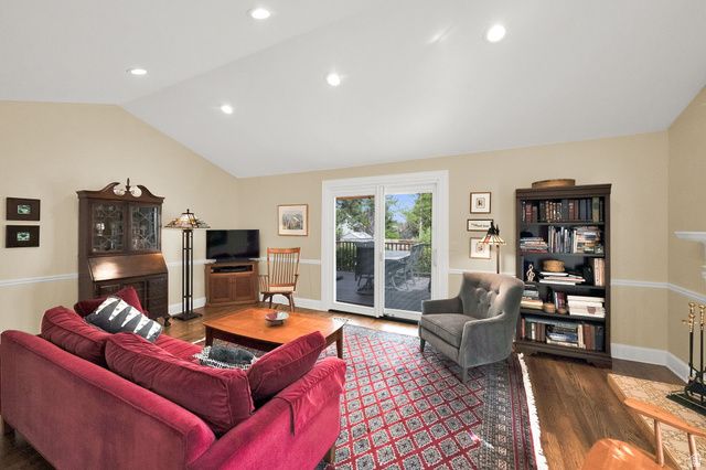2373 E GLACIER VIEW DR, Sandy, UT 84092