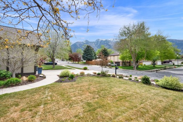 2373 E GLACIER VIEW DR, Sandy, UT 84092