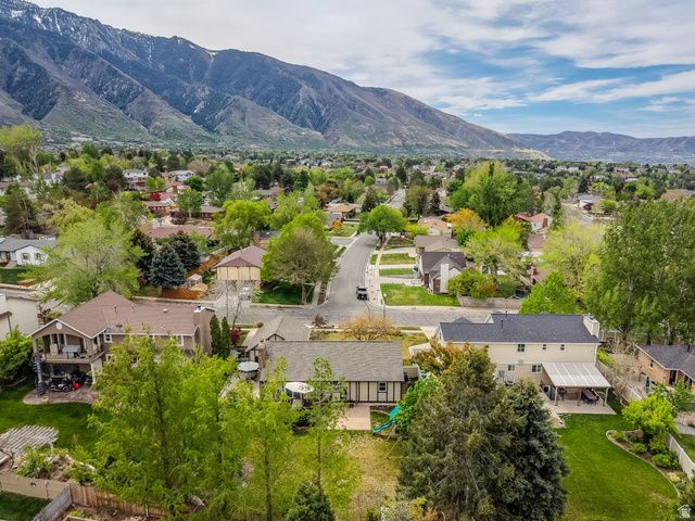 2373 E GLACIER VIEW DR, Sandy, UT 84092