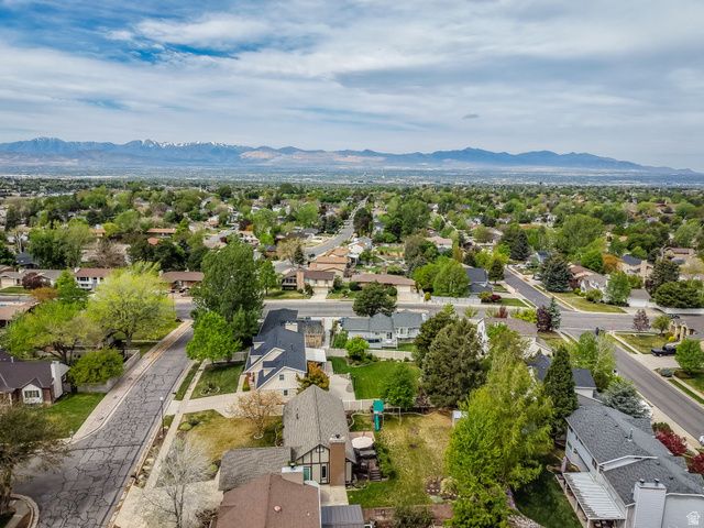 2373 E GLACIER VIEW DR, Sandy, UT 84092