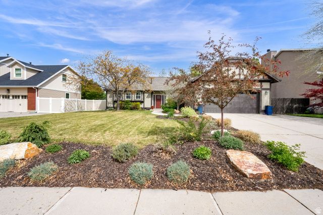 2373 E GLACIER VIEW DR, Sandy, UT 84092