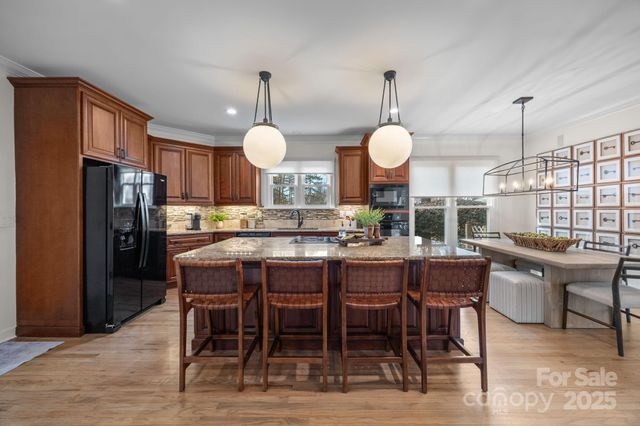 12213 Farnborough Road, Huntersville, NC 28078