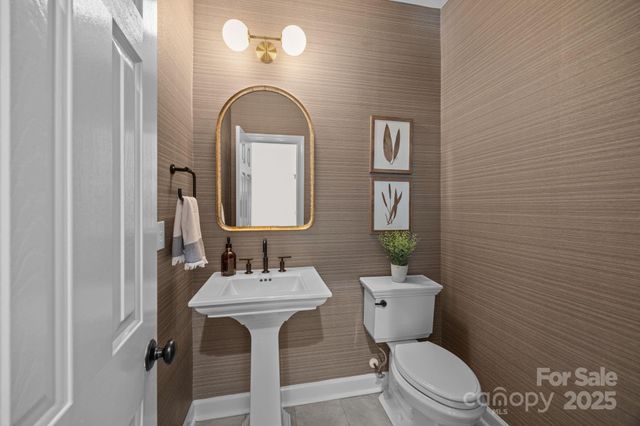 12213 Farnborough Road, Huntersville, NC 28078