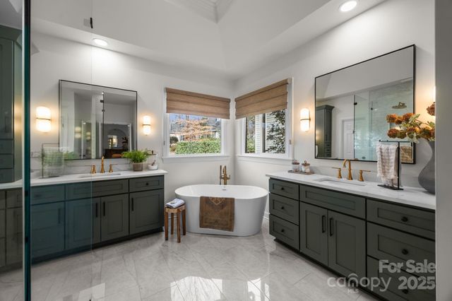 12213 Farnborough Road, Huntersville, NC 28078