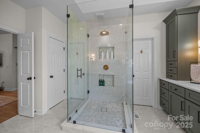 12213 Farnborough Road, Huntersville, NC 28078