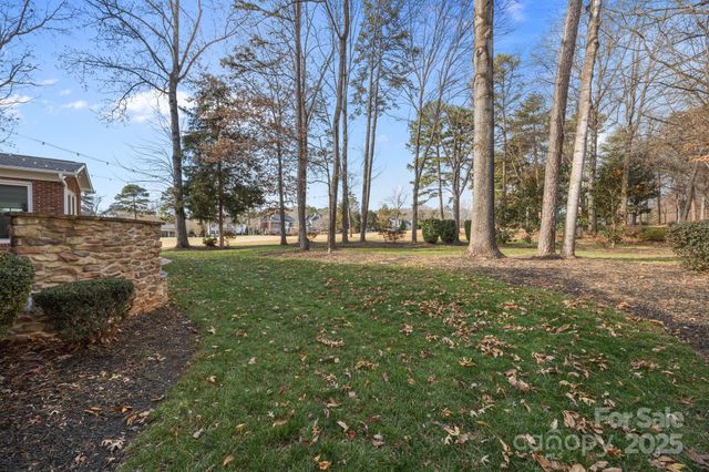 12213 Farnborough Road, Huntersville, NC 28078
