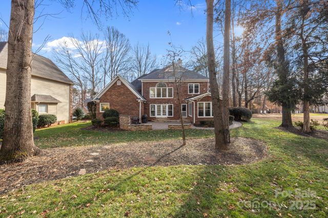 12213 Farnborough Road, Huntersville, NC 28078