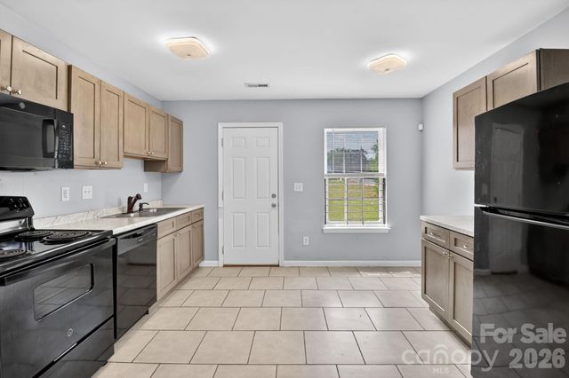3335 Avalon Avenue, Charlotte, NC 28208